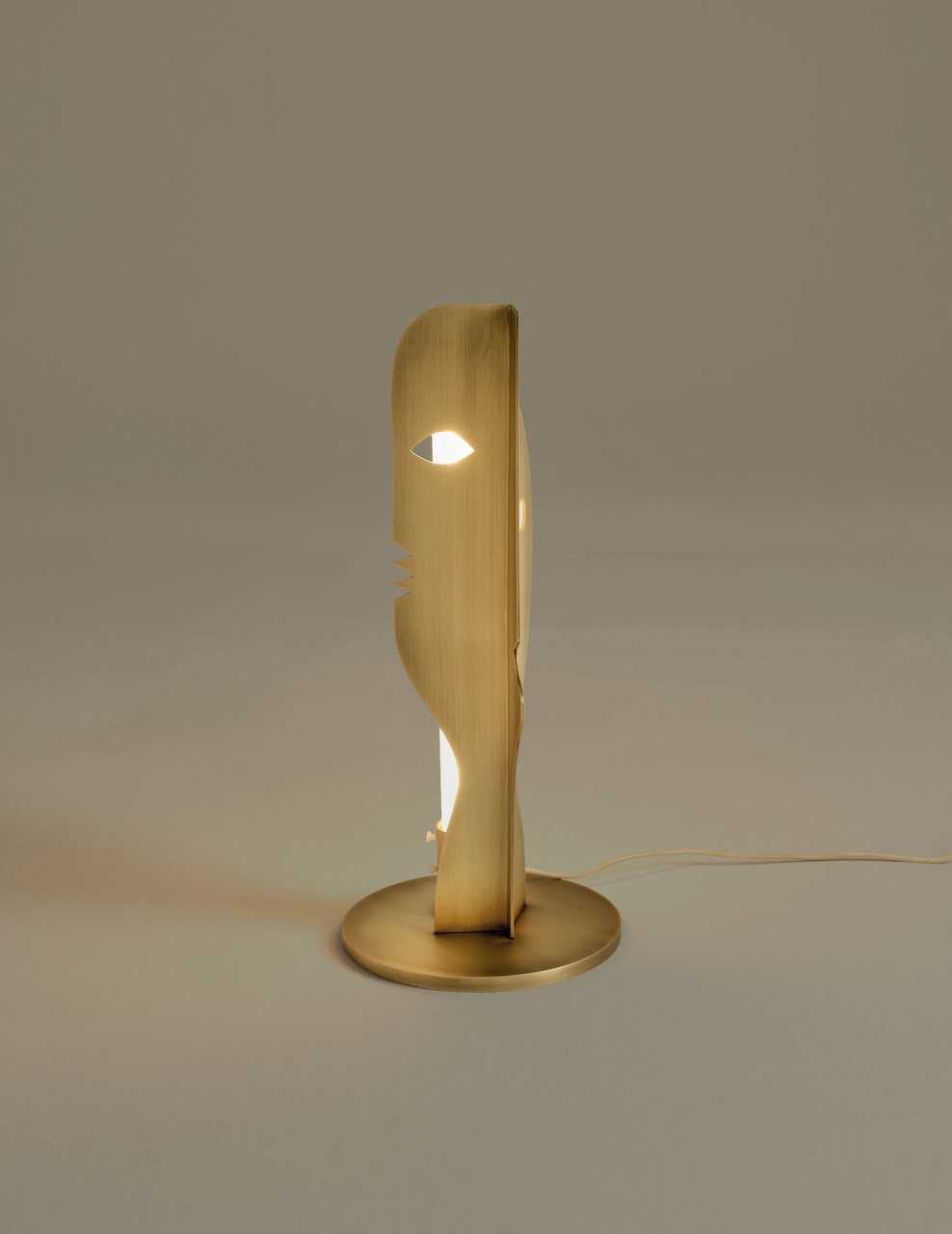 Deramo Lamp